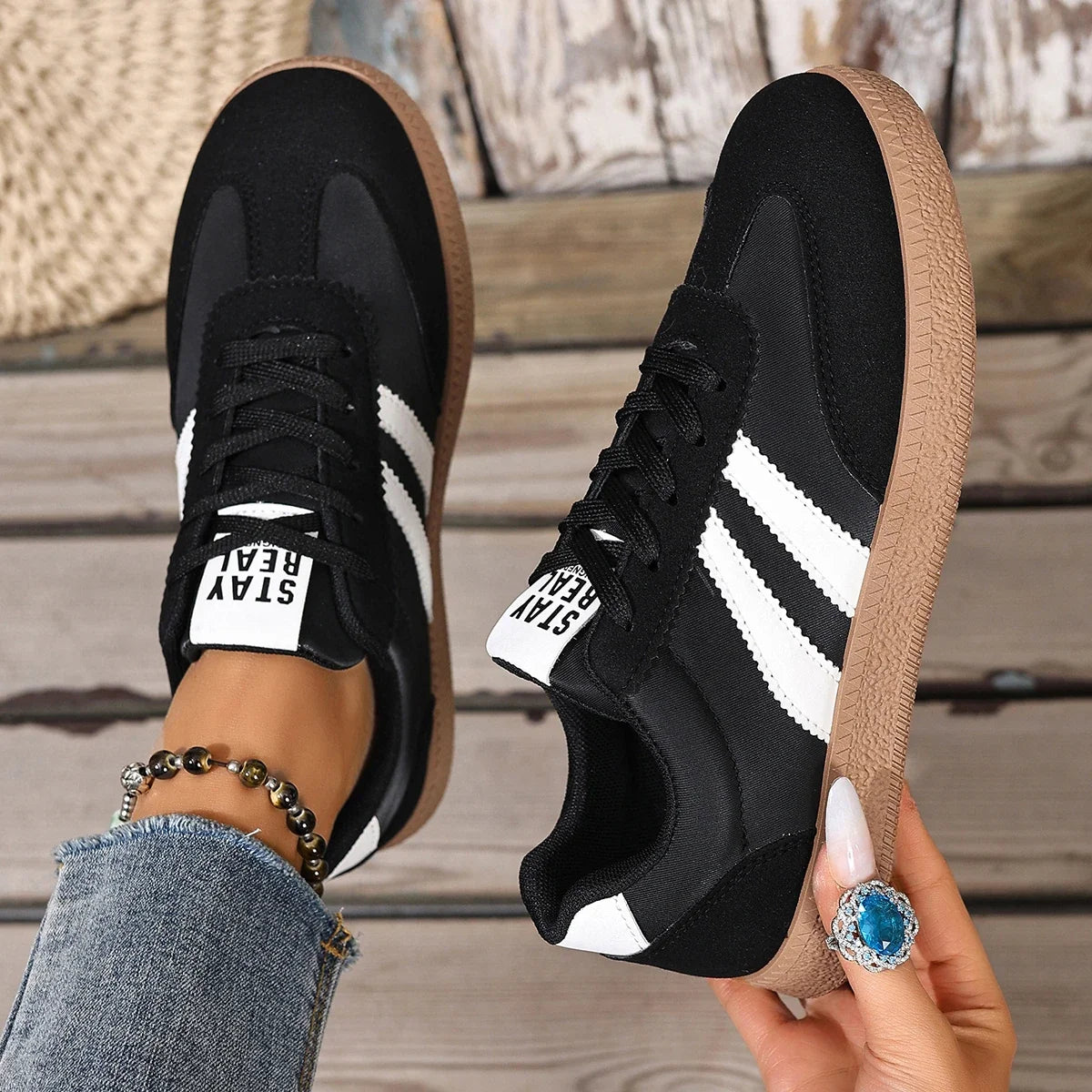 Dames instapsneakers met patchwork