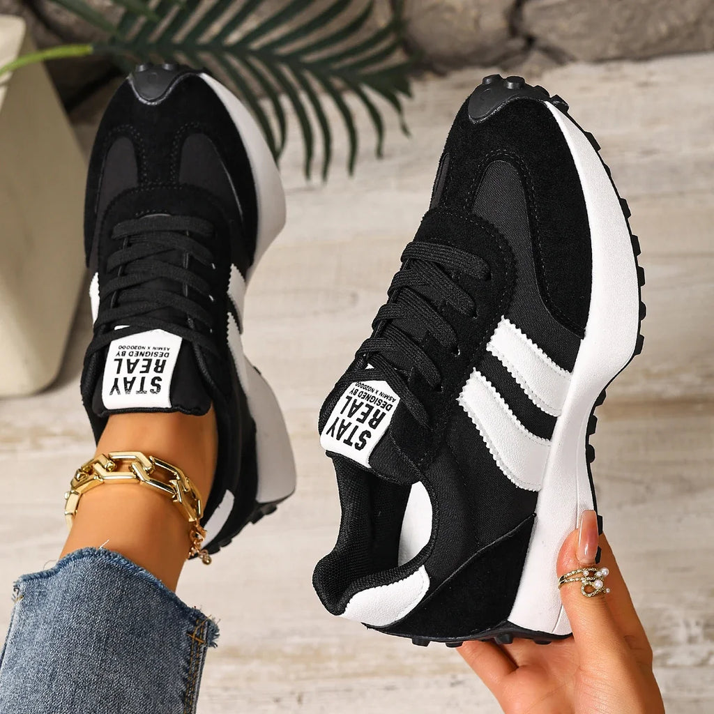 Dames platte sneakers, retro